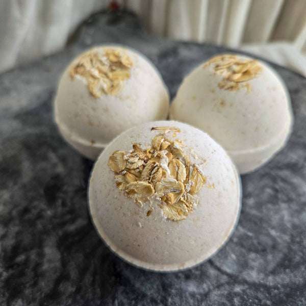 Oat and Honey | Natural Bath Bomb