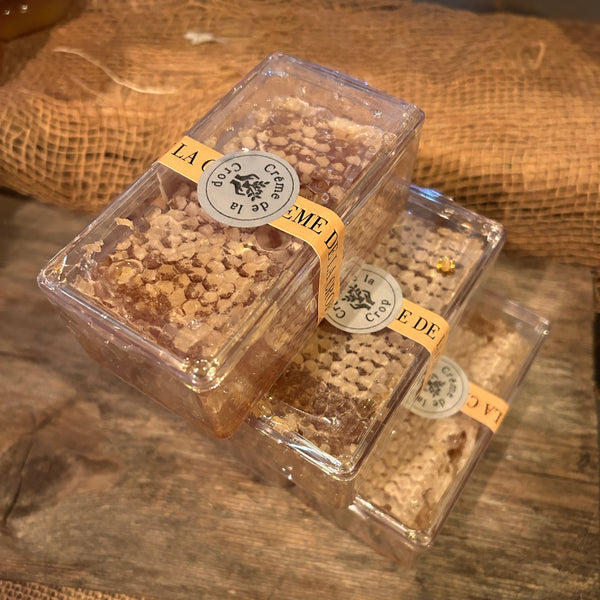 Raw and Unfiltered Cut Honeycomb : 7oz-8oz