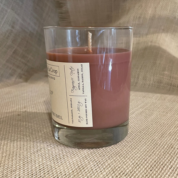 Soy Candle - Apple Strudel Our Apple Strudel Candle has warm bakery notes of vanilla and butter sprinkled with cinnamon and sugar.100% Soy Wax, Hand-Poured Candle side