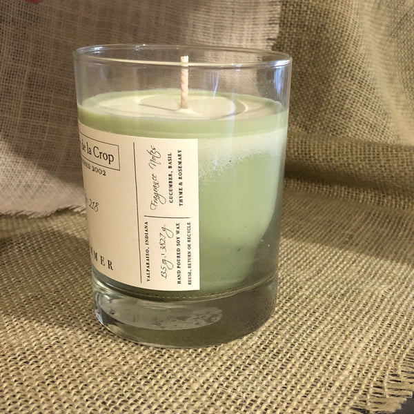 soy candle - summer - cucumber & basil 100% Soy Wax, Hand-Poured Candles - 13.5ozFragrance Notes:Cucumber, Clover, Basil, Green Leaves, Thyme, Honeydew Melon, Moss, Basil, and Rosemary, Essential Oils side