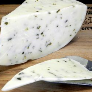 herb-gouda cheese-close up